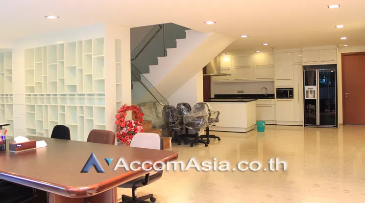 Duplex Condo, Pet friendly |  3 Bedrooms  Condominium For Sale in Sukhumvit, Bangkok  near BTS Phra khanong (AA15556)