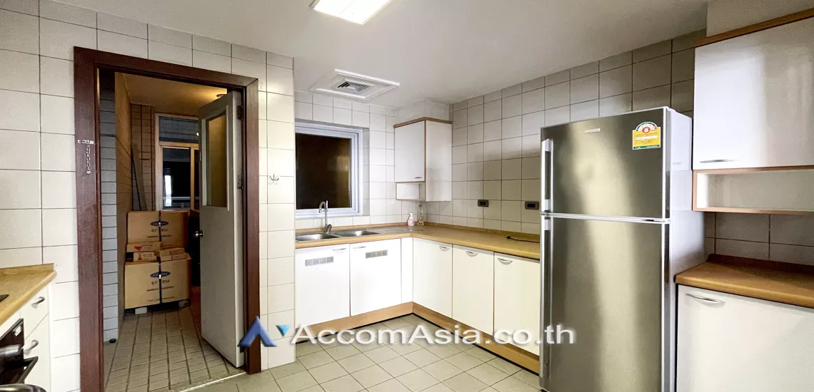 unitPet friendly |  3 Bedrooms  Condominium For Rent & Sale in Ploenchit, Bangkok  near BTS Ploenchit (AA15579)
