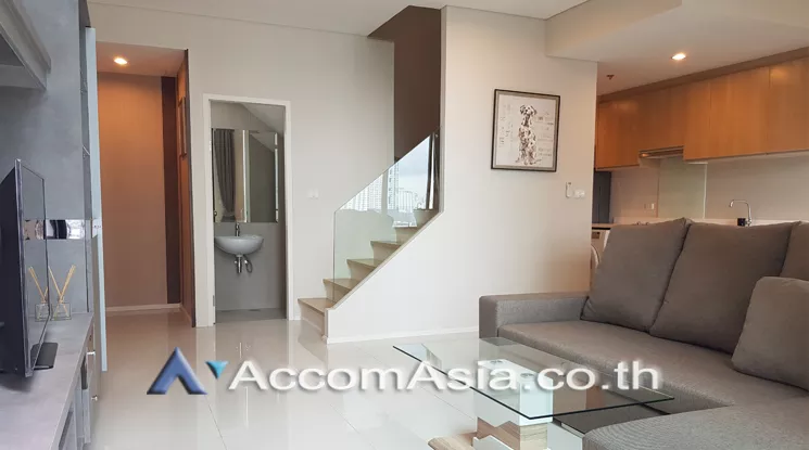 Duplex Condo |  1 Bedroom  Condominium For Rent in Phaholyothin, Bangkok  near MRT Phetchaburi - ARL Makkasan (AA15597)