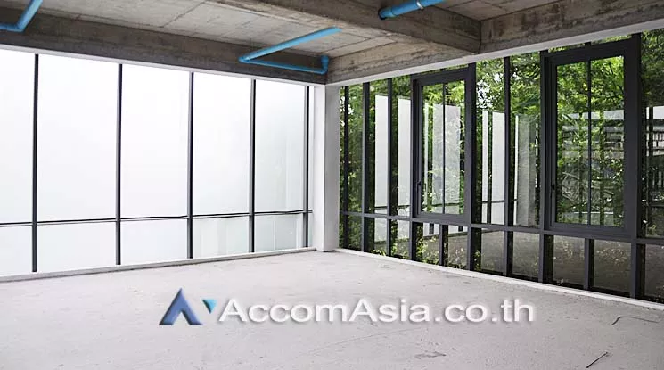 unit Retail / showroom For Rent in Sukhumvit, Bangkok  near BTS Phra khanong (AA15629)