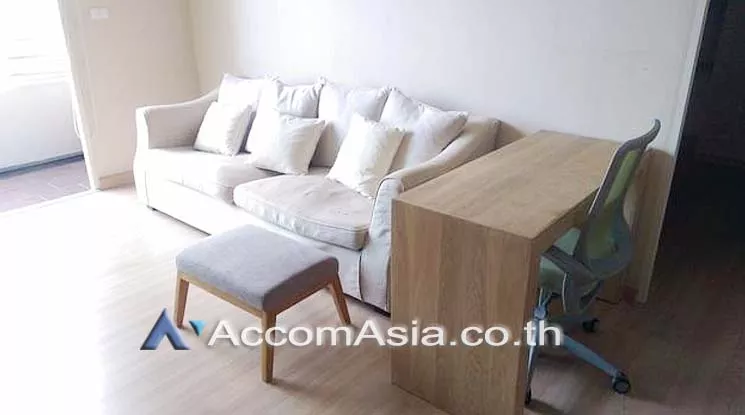 unit 2 Bedrooms  Condominium For Rent & Sale in Charoen Nakhon, Bangkok  (AA15638)