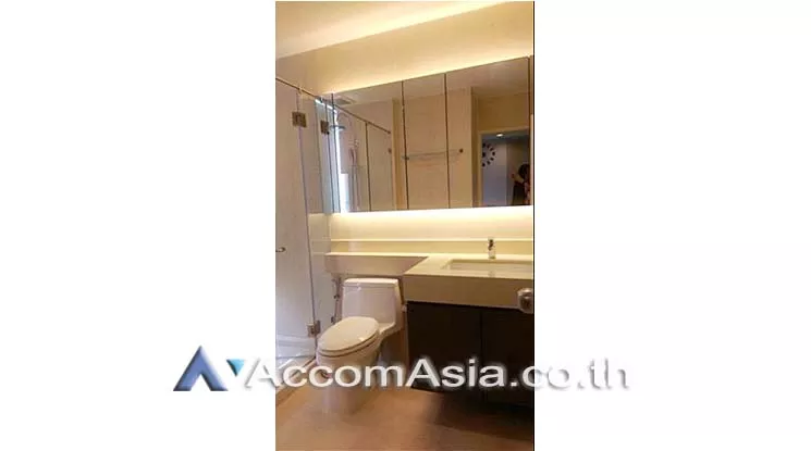 7  2 br Condominium for rent and sale in Charoen Nakhon ,Bangkok  at The Light House AA15638