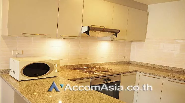 unit 2 Bedrooms  Apartment For Rent in Ploenchit, Bangkok  near BTS Ploenchit (AA15695)