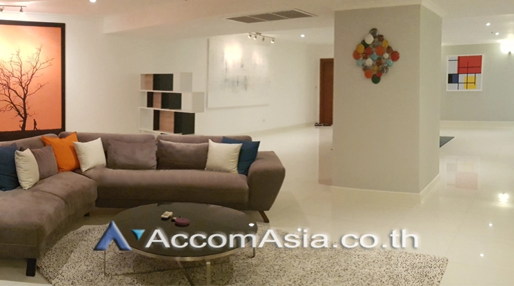 Pet friendly | Kallista Mansion Condominium  3 Bedroom for Sale & Rent BTS Nana in Sukhumvit Bangkok