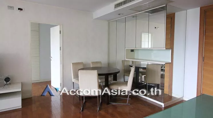  2 Bedrooms  Condominium For Sale in Ploenchit, Bangkok  near BTS Ploenchit (AA15721)