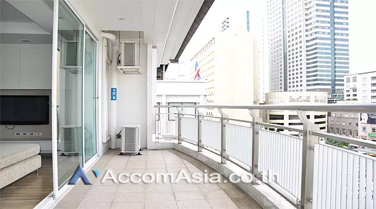 unit 2 Bedrooms  Apartment For Rent in Sathorn, Bangkok  near BTS Surasak (AA15726)