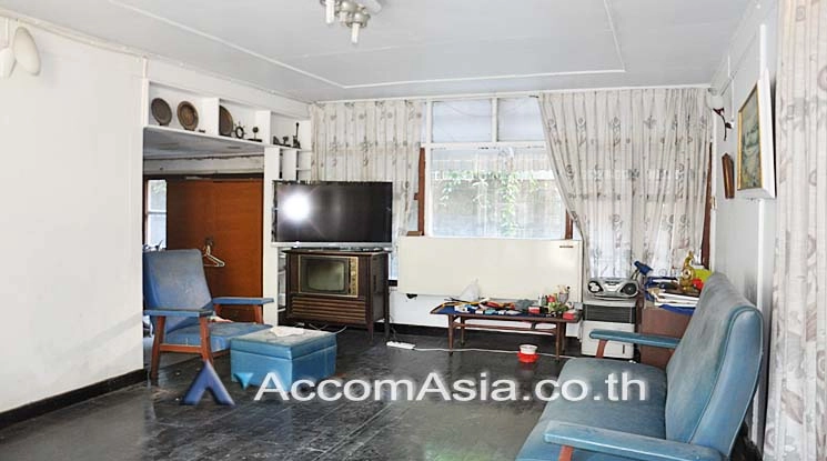 4  3 br House For Rent in Sukhumvit ,Bangkok BTS Thong Lo AA15746