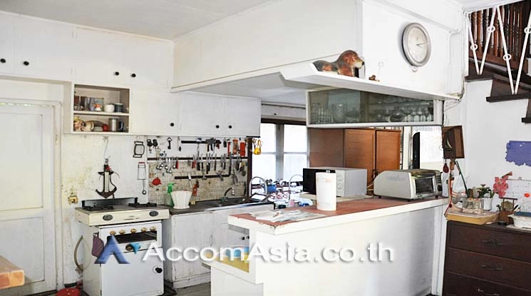 7  3 br House For Rent in Sukhumvit ,Bangkok BTS Thong Lo AA15746