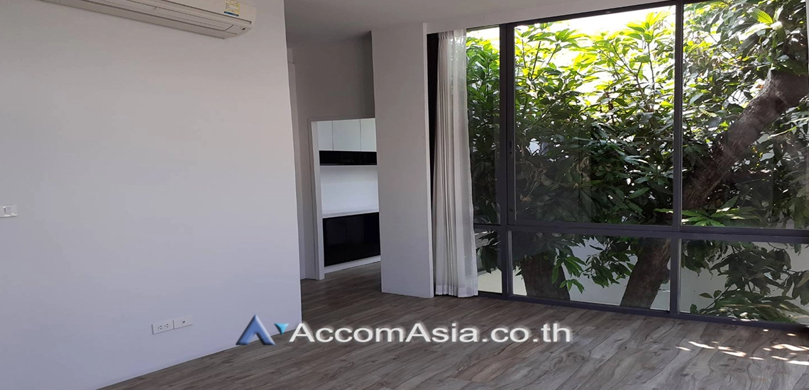 4  2 br House for rent and sale in Sukhumvit ,Bangkok BTS Thong Lo AA15752