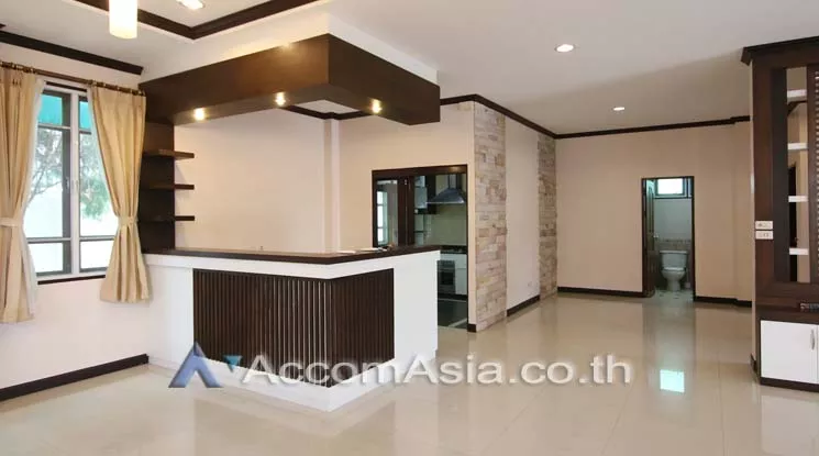 7  4 br House For Rent in Sukhumvit ,Bangkok BTS Ekkamai AA15757