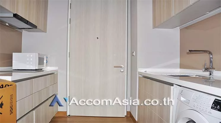 unit 2 Bedrooms  Condominium For Rent in Sukhumvit, Bangkok  near BTS Phrom Phong (AA15767)