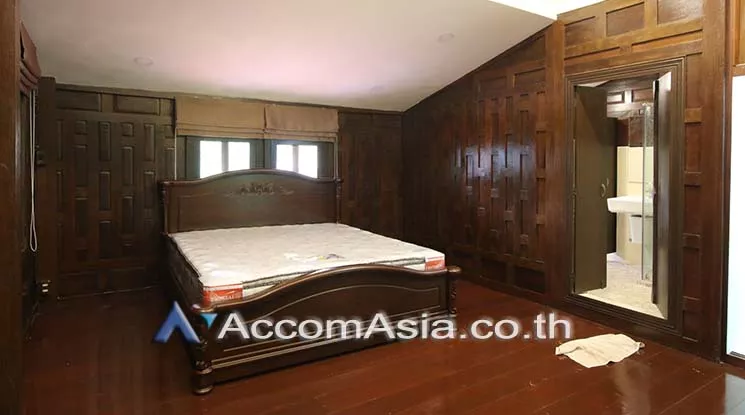 8  3 br House For Rent in Sukhumvit ,Bangkok BTS Thong Lo AA15769