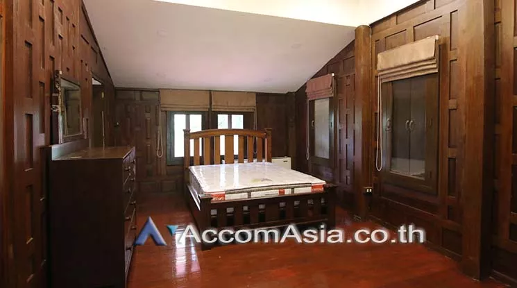 10  3 br House For Rent in Sukhumvit ,Bangkok BTS Thong Lo AA15769