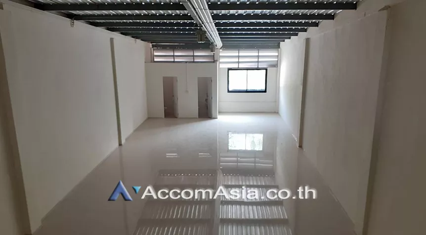 15  Office Space For Rent in Sukhumvit ,Bangkok BTS Udomsuk AA15784