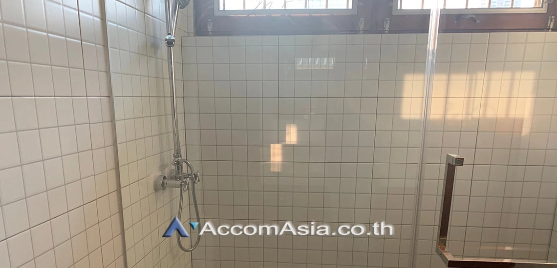 14  3 br House for rent and sale in Sukhumvit ,Bangkok BTS Ekkamai 90522