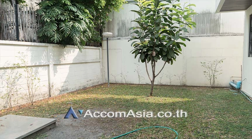 5  3 br House for rent and sale in Sukhumvit ,Bangkok BTS Ekkamai 90522