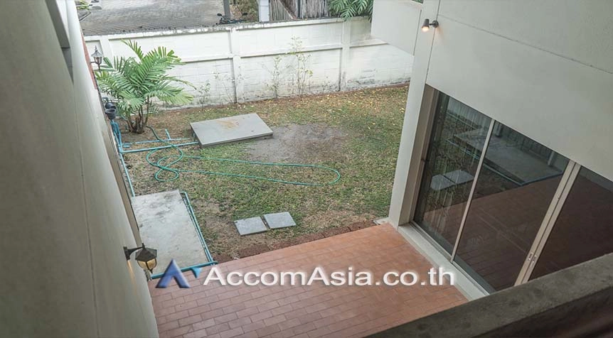 9  3 br House for rent and sale in Sukhumvit ,Bangkok BTS Ekkamai 90522