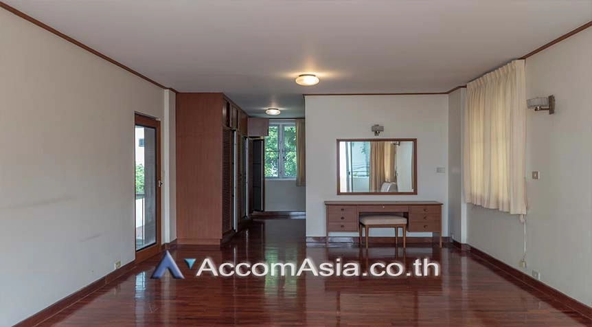 unitGarden |  3 Bedrooms  House For Rent & Sale in Sukhumvit, Bangkok  near BTS Ekkamai (90522)