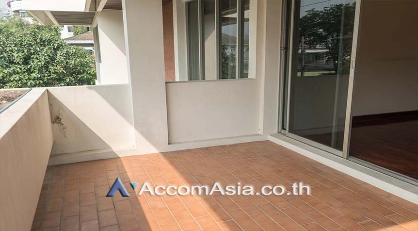  1  3 br House for rent and sale in Sukhumvit ,Bangkok BTS Ekkamai 90522