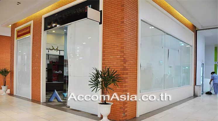 unit Retail / showroom For Rent in Ratchadaphisek, Bangkok  near MRT Rama 9 (AA15795)