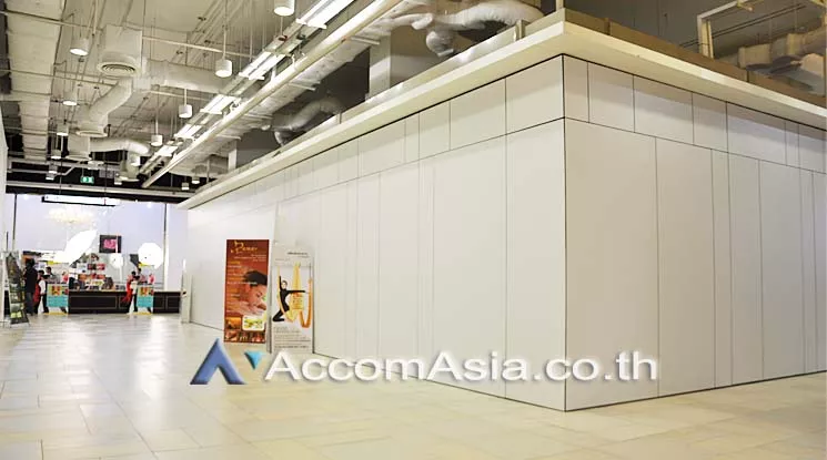  Retail / showroom For Rent in Ratchadapisek, Bangkok  near MRT Rama 9 (AA15800)