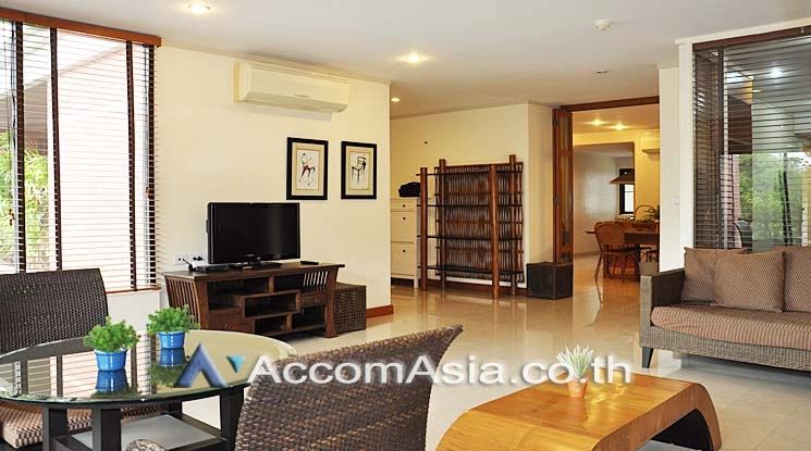 unitPet friendly |  2 Bedrooms  Condominium For Rent & Sale in Sukhumvit, Bangkok  near BTS Ekkamai (AA15804)