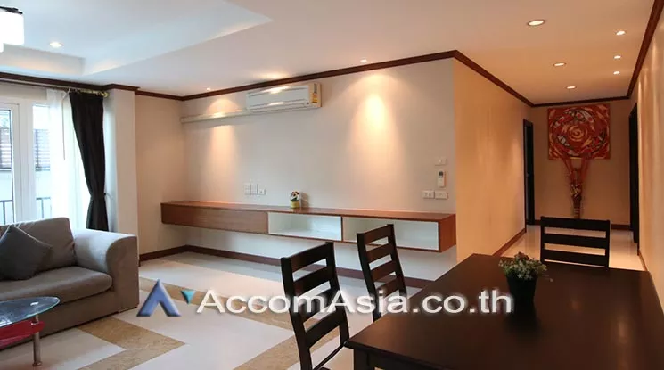 unitPet friendly |  3 Bedrooms  Apartment For Rent in Sukhumvit, Bangkok  near BTS Ekkamai (AA15805)