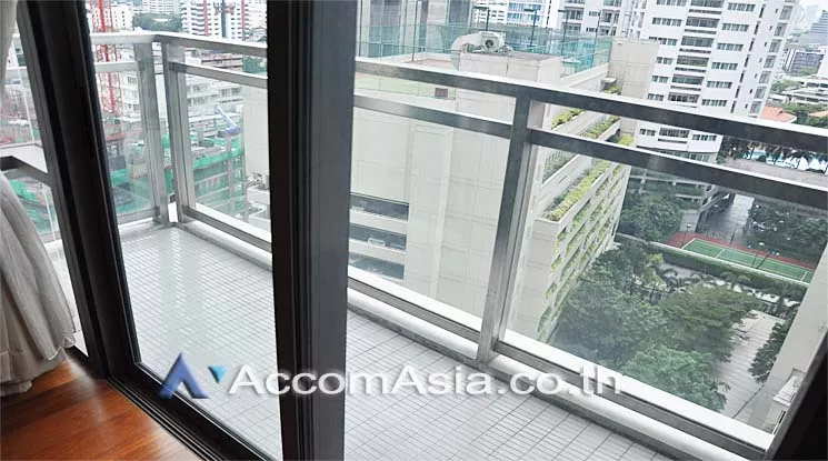 unit 1 Bedroom  Condominium For Rent & Sale in Sukhumvit, Bangkok  near BTS Phrom Phong (AA15816)