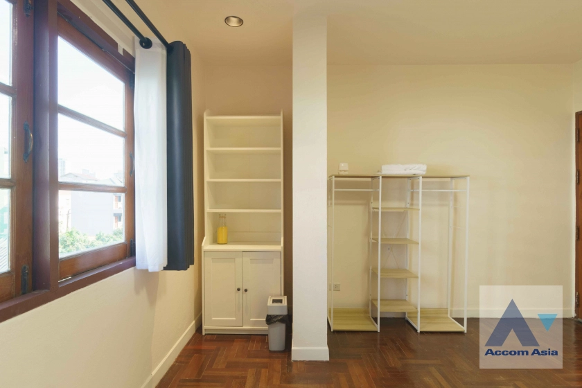 32  5 br Townhouse For Rent in Sukhumvit ,Bangkok BTS Thong Lo at Thonglo Classic Home AA15817