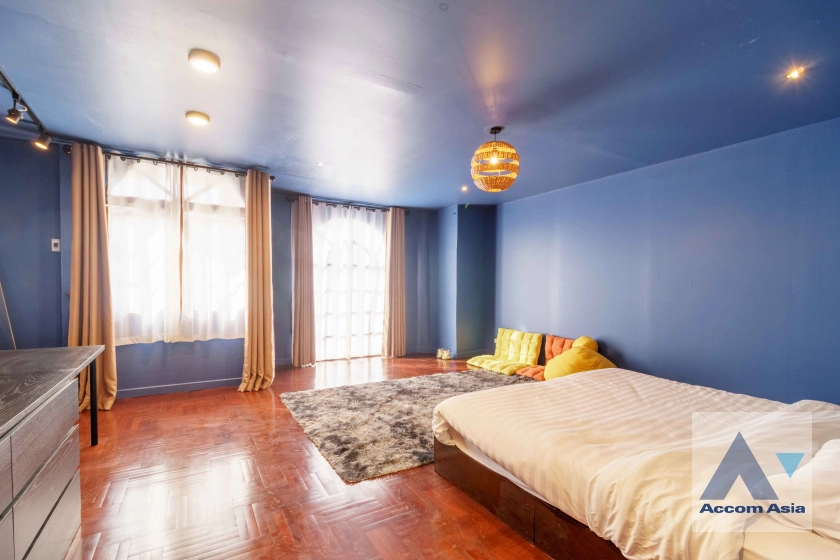 27  5 br Townhouse For Rent in Sukhumvit ,Bangkok BTS Thong Lo at Thonglo Classic Home AA15817