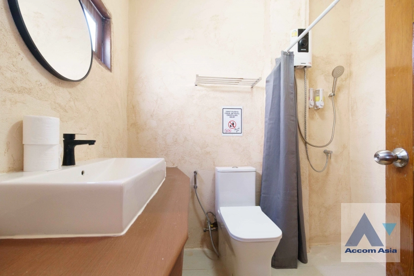 39  5 br Townhouse For Rent in Sukhumvit ,Bangkok BTS Thong Lo at Thonglo Classic Home AA15817