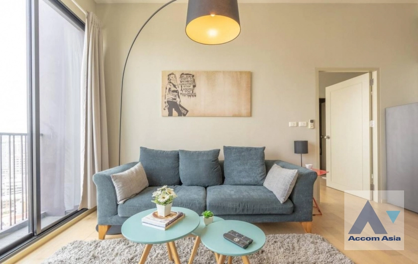 unit 1 Bedroom  Condominium For Sale in Sukhumvit, Bangkok  near BTS Ekkamai (AA15832)