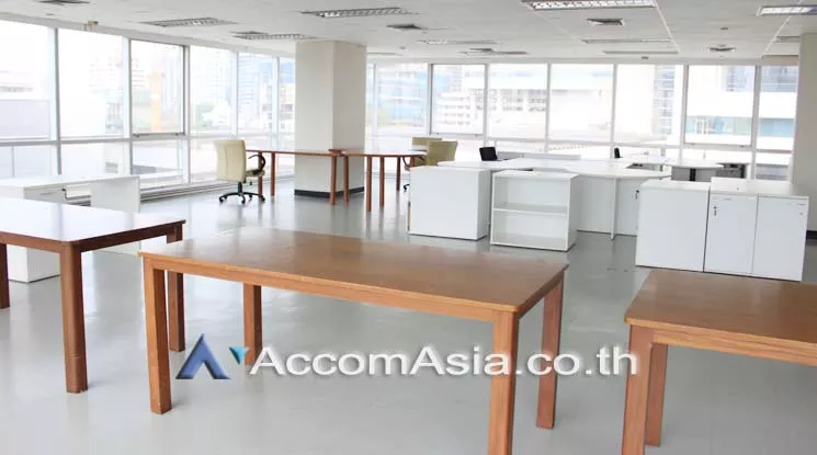 13  Office Space For Rent in Ploenchit ,Bangkok MRT Lumphini at Kian Gwan 3 AA15850