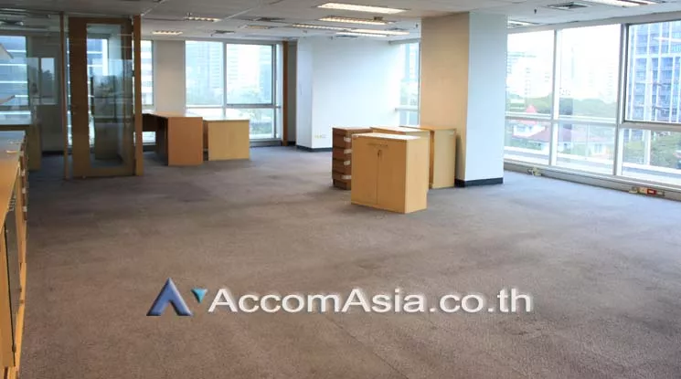  2  Office Space For Rent in Ploenchit ,Bangkok MRT Lumphini at Kian Gwan 3 AA15854