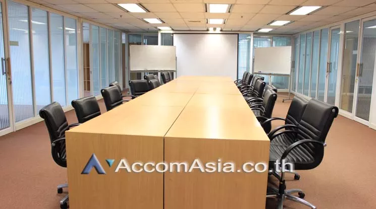  1  Office Space For Rent in Ploenchit ,Bangkok MRT Lumphini at Kian Gwan 3 AA15855