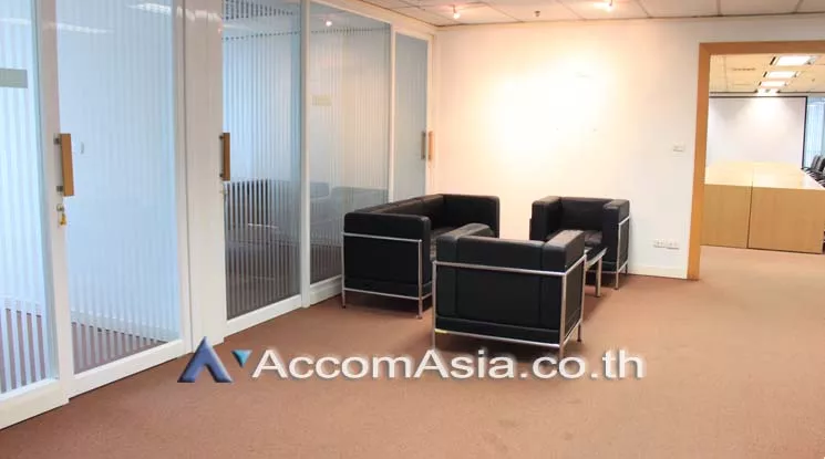 5  Office Space For Rent in Ploenchit ,Bangkok MRT Lumphini at Kian Gwan 3 AA15855