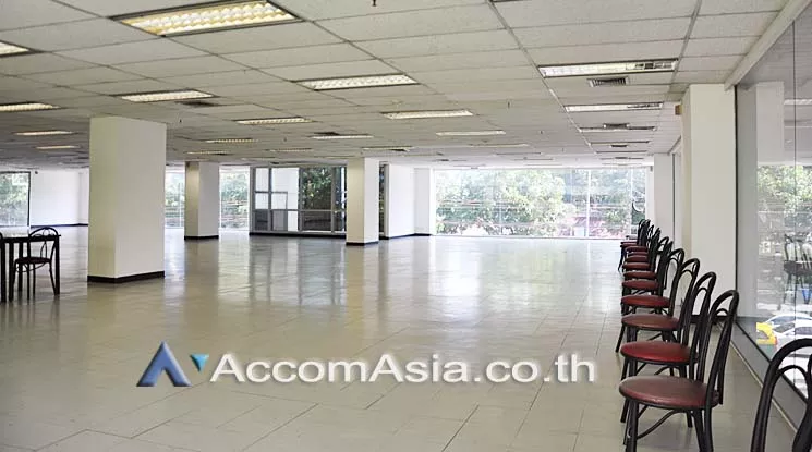  1  Office Space For Rent in Ploenchit ,Bangkok MRT Lumphini at Kian Gwan 3 AA15857