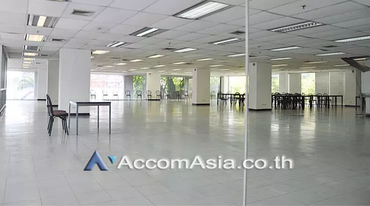 5  Office Space For Rent in Ploenchit ,Bangkok MRT Lumphini at Kian Gwan 3 AA15857