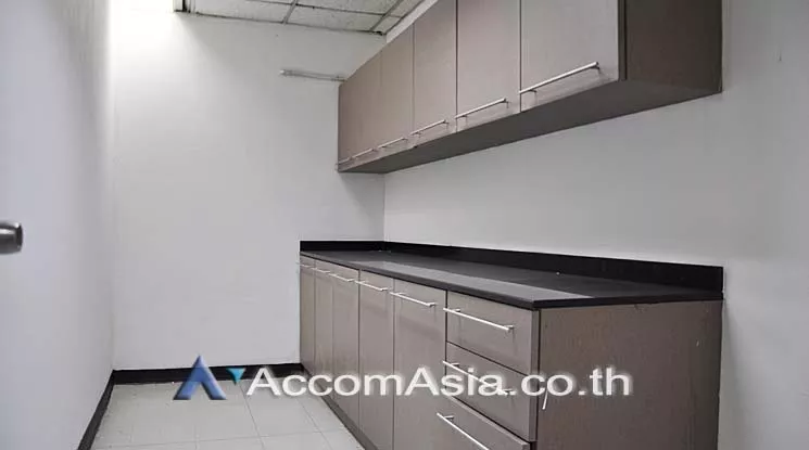 7  Office Space For Rent in Ploenchit ,Bangkok MRT Lumphini at Kian Gwan 3 AA15857