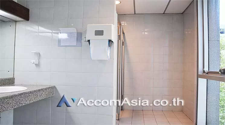 5  Office Space For Rent in Ploenchit ,Bangkok MRT Lumphini at Kian Gwan 3 AA15858