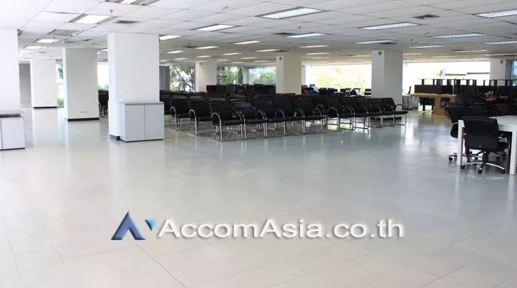  Office space For Rent in Ploenchit, Bangkok  near MRT Lumphini (AA15859)