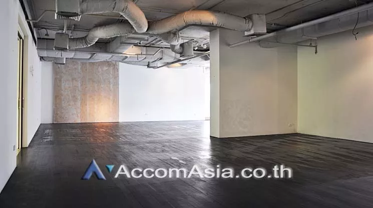 5  Office Space For Rent in Ploenchit ,Bangkok MRT Lumphini at Kian Gwan 3 AA15860