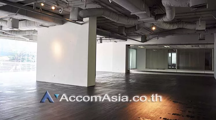 6  Office Space For Rent in Ploenchit ,Bangkok MRT Lumphini at Kian Gwan 3 AA15860