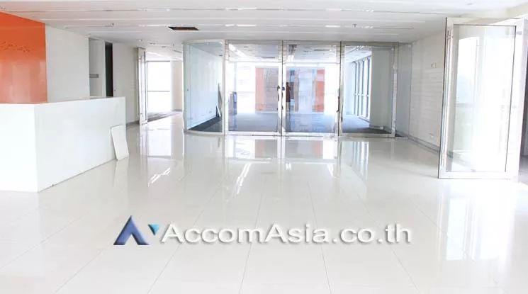 unit Office space For Rent in Ploenchit, Bangkok  near MRT Lumphini (AA15864)