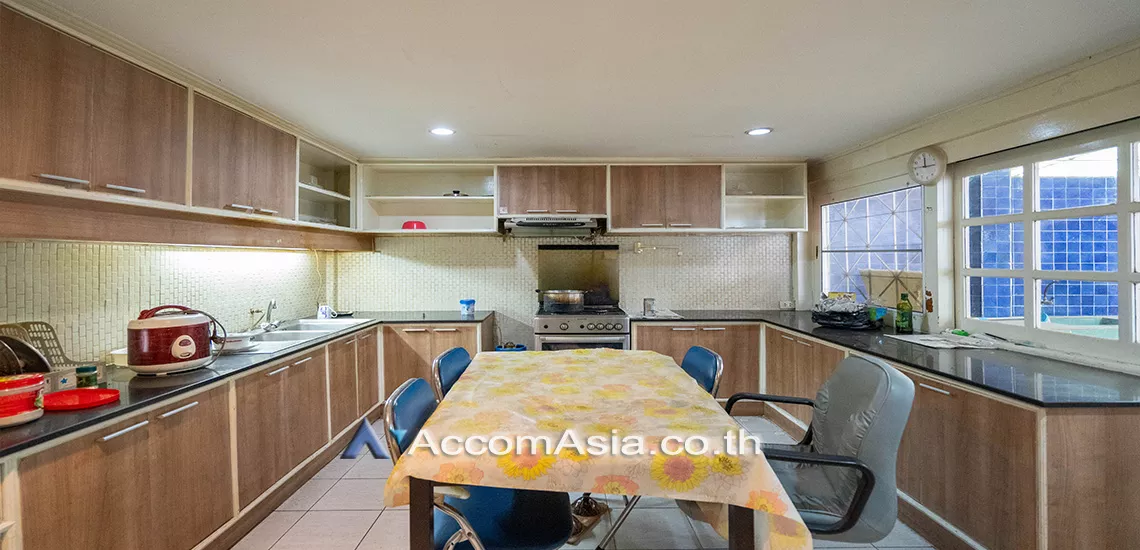 10  7 br House For Rent in sukhumvit ,Bangkok BTS Ekkamai 90523