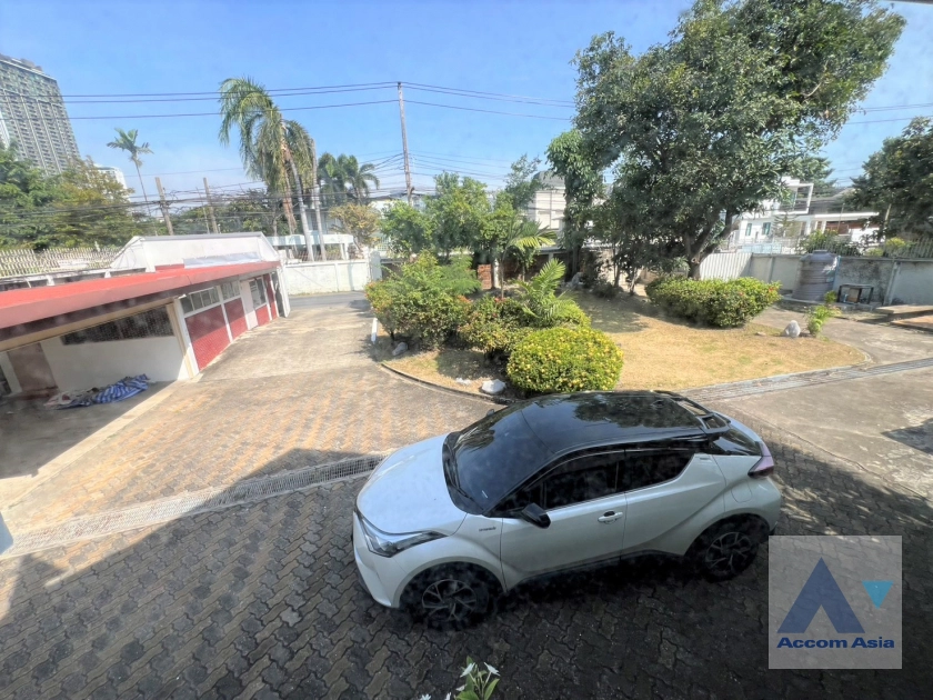 27  7 br House for rent and sale in Sukhumvit ,Bangkok BTS Ekkamai 90523