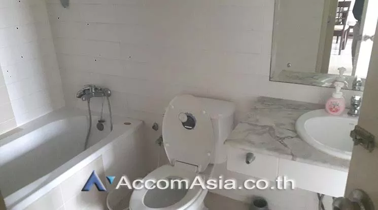 unit 1 Bedroom  Condominium For Sale in Sukhumvit, Bangkok  near BTS Phra khanong (AA15898)