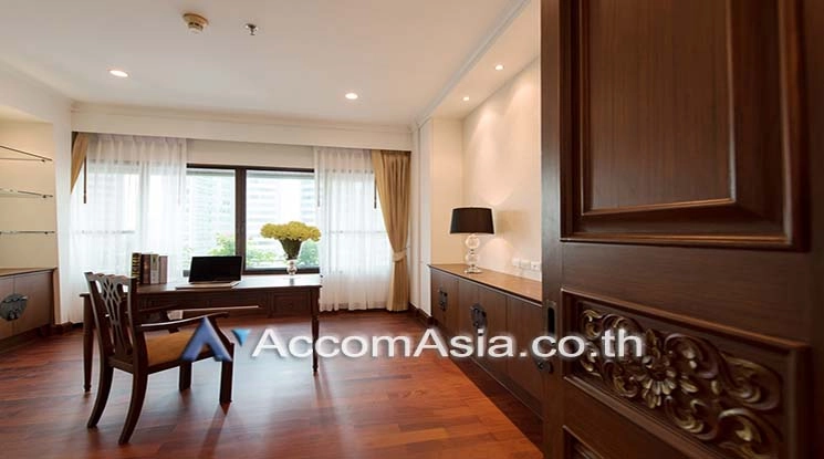 5  4 br Apartment For Rent in Sukhumvit ,Bangkok BTS Asok - MRT Sukhumvit at Warm Family Atmosphere AA15910