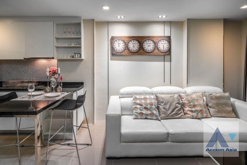 unit 1 Bedroom  Condominium For Rent & Sale in Sukhumvit, Bangkok  near BTS Asok - MRT Sukhumvit (AA15946)