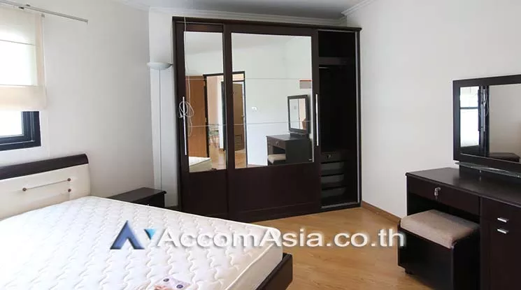 8  2 br Condominium For Rent in Sathorn ,Bangkok BTS Sala Daeng - MRT Lumphini at Sathorn Gardens AA15952